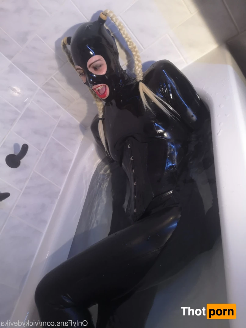 Vicky Devika 9717540