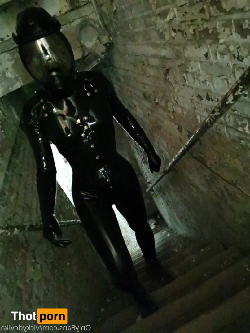 Vicky Devika 9717582