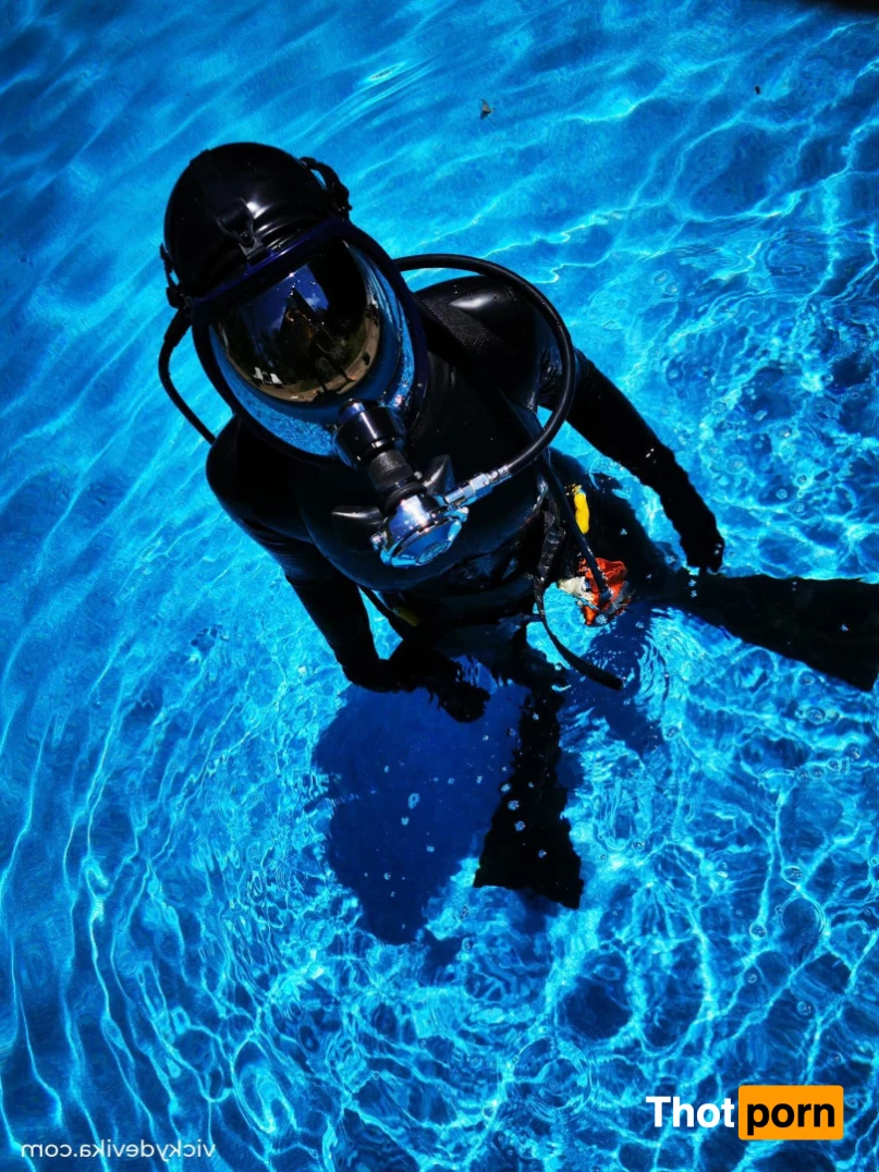 Vicky Devika 9717705