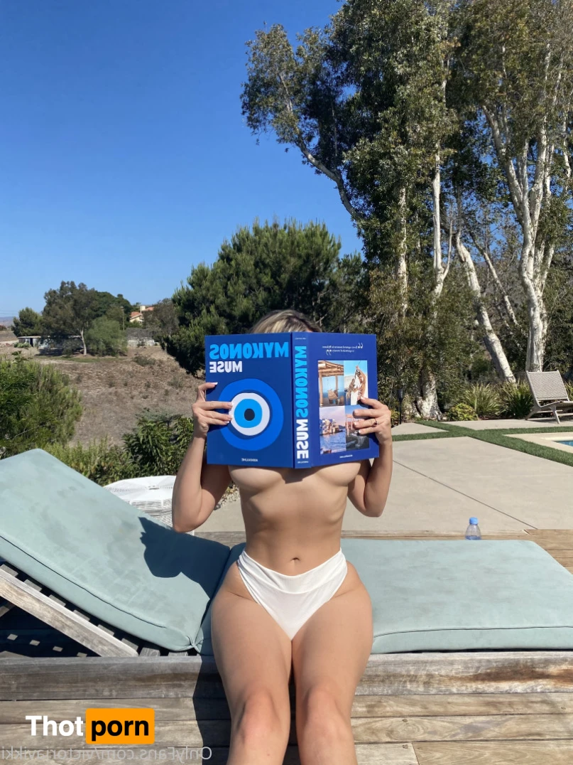 victoriavikki 14530388