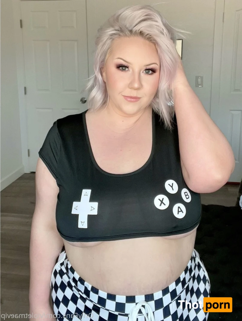 ✨𝙑𝙞𝙤𝙡𝙚𝙩’𝙨 𝙑.𝙄.𝙋.✨ 16508607