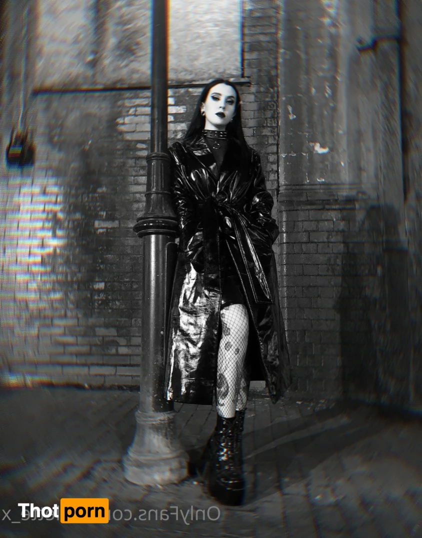 Violette 🖤 7877546