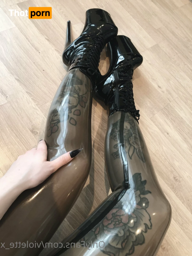 Violette 🖤 7877591