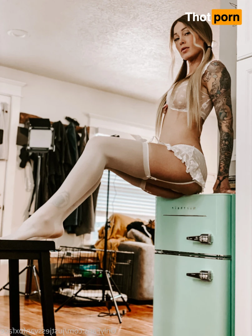 Wholesome Fox 16452957