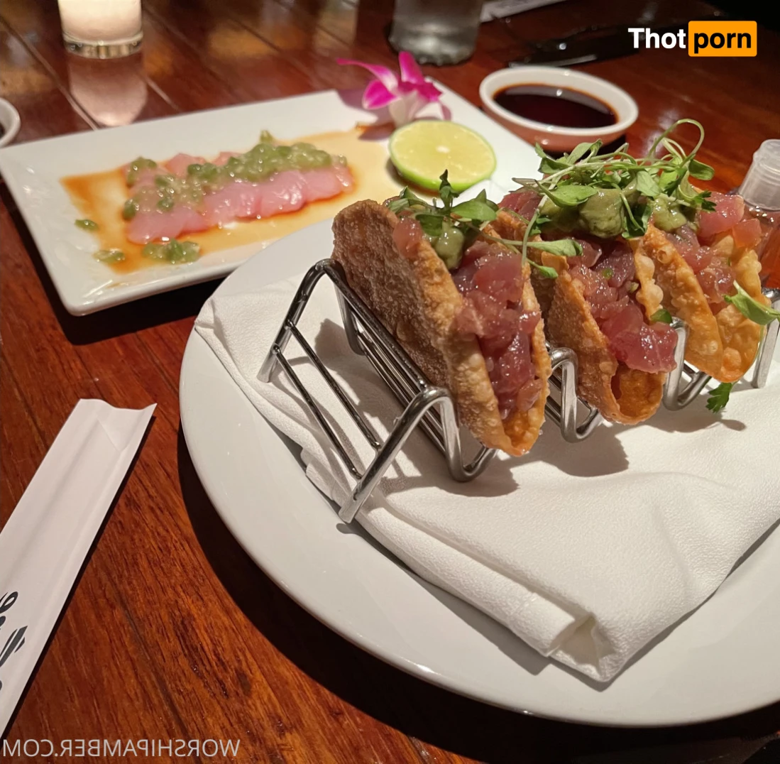 Princess Amber 16065447