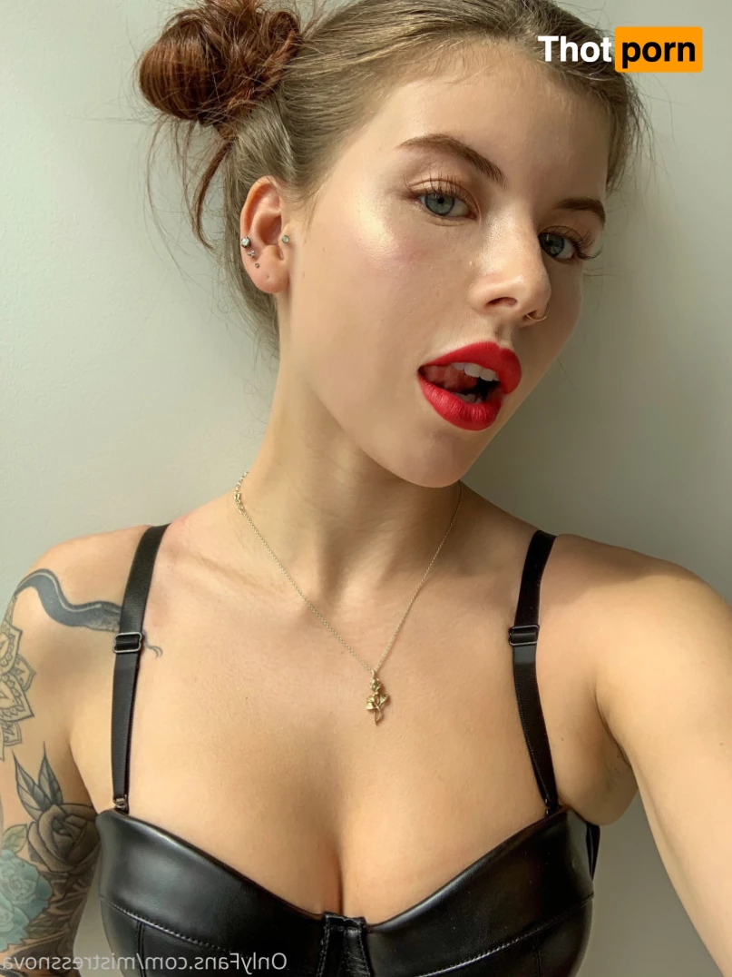 Goddess Nova 10234402