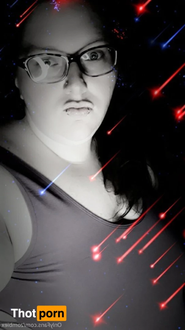 PrettyEyesChubbyThighs 9708020