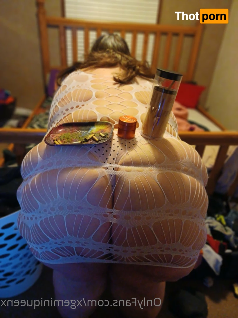 PrettyEyesChubbyThighs 9708038