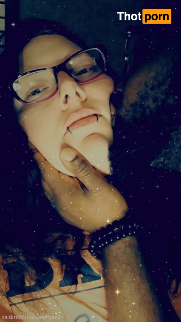 PrettyEyesChubbyThighs 9708296