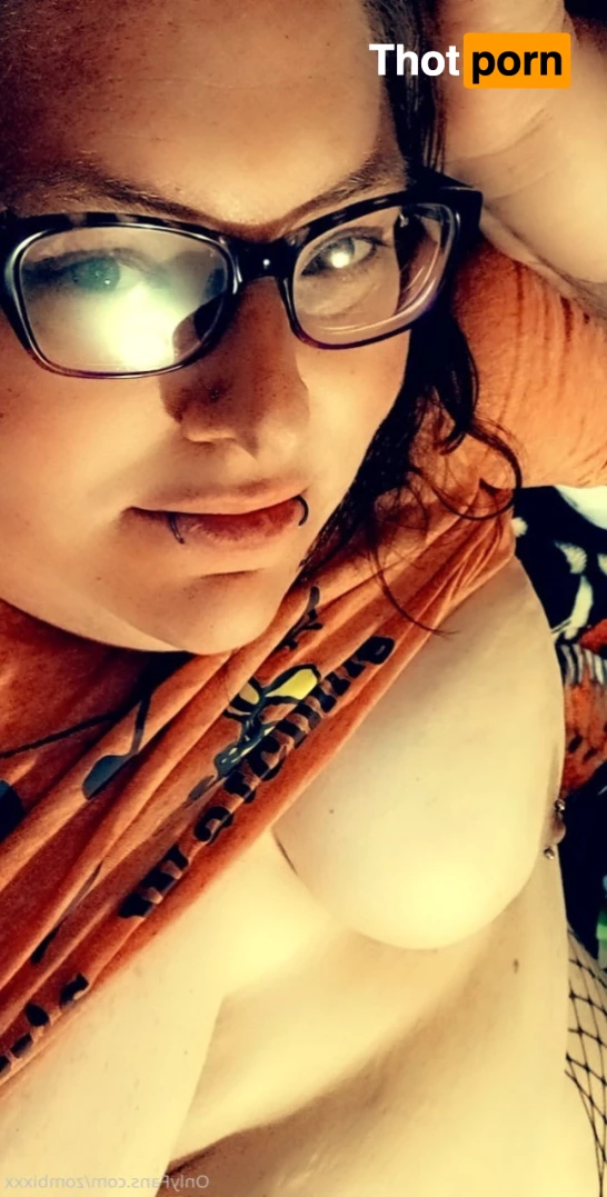 PrettyEyesChubbyThighs 9708377