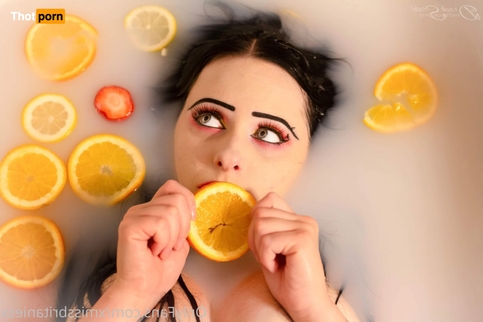 MissBritanieS 16391560