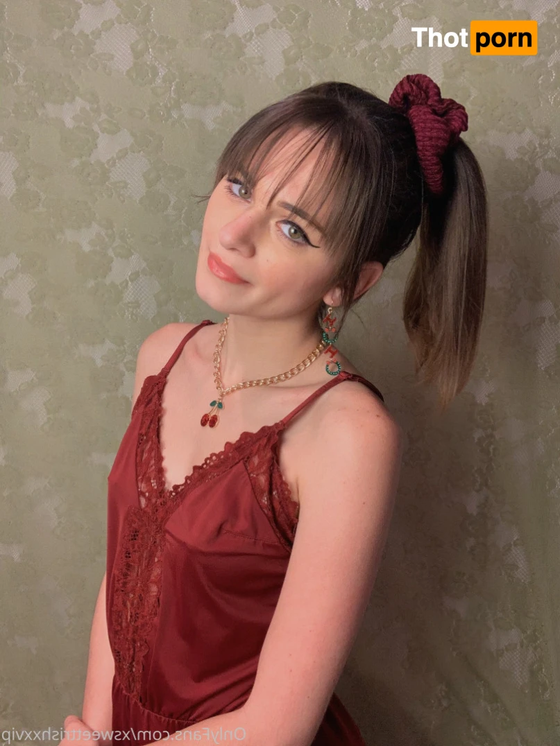 sweet trish 16383097