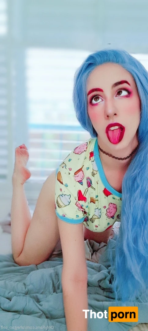 ahegao_self 15599009
