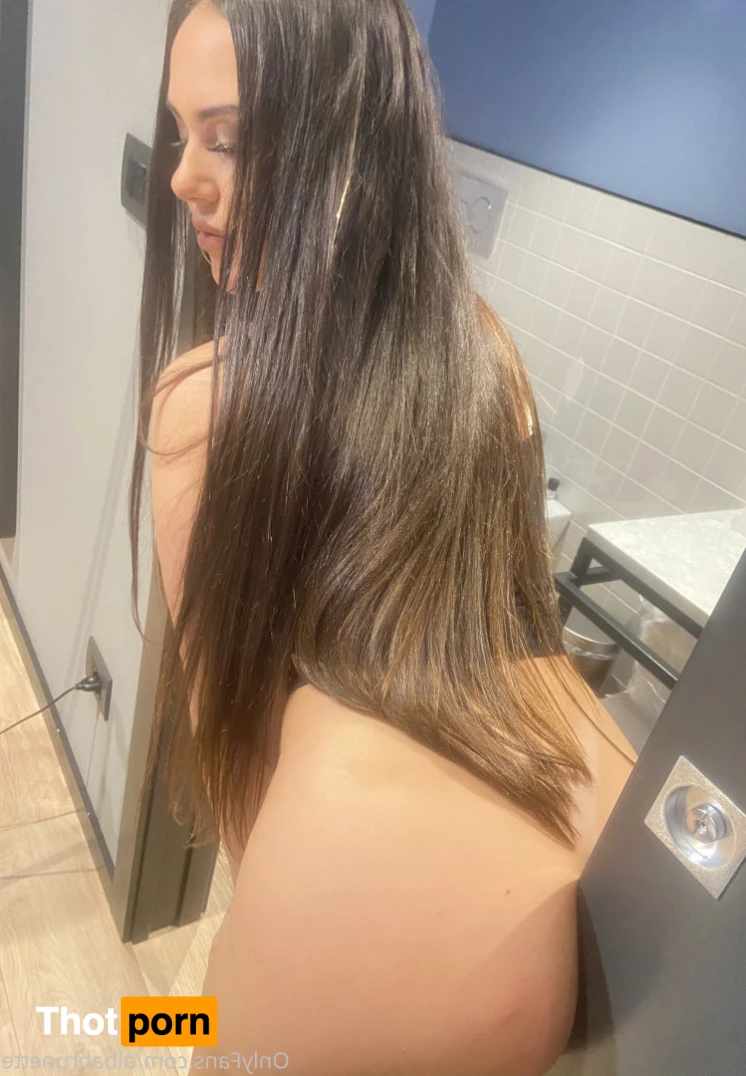 Alba Brunette for VIP 15561880