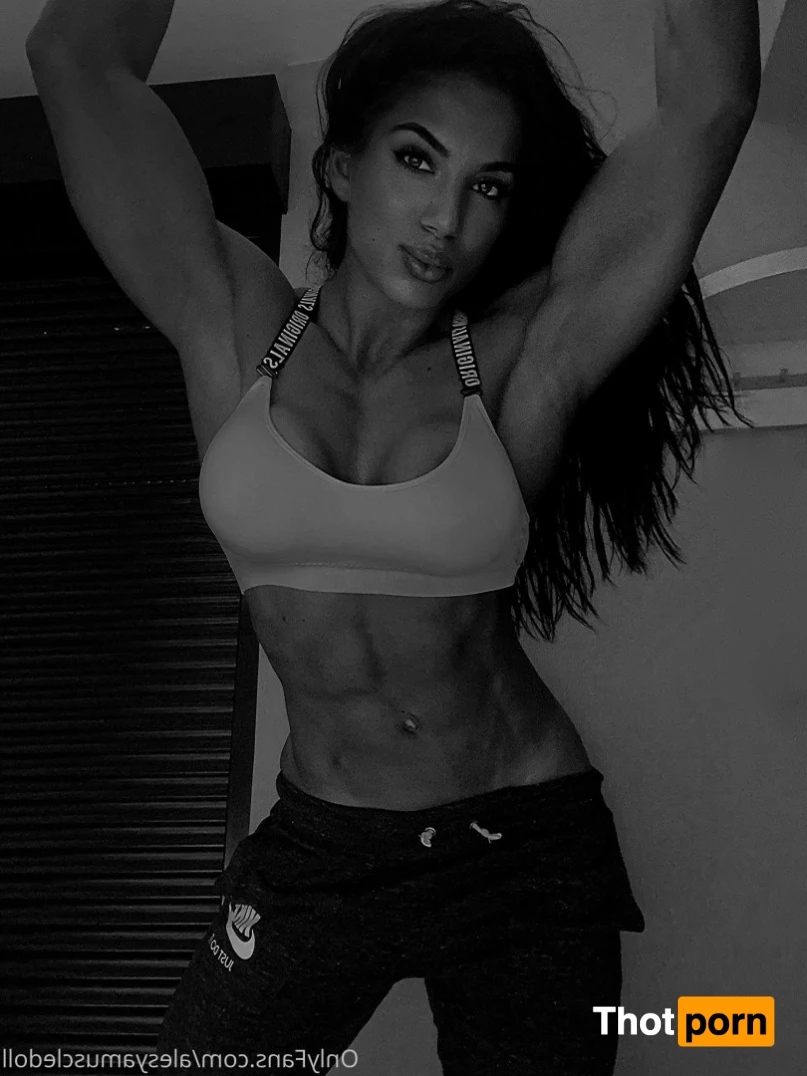 Alesyamuscledoll 15558985