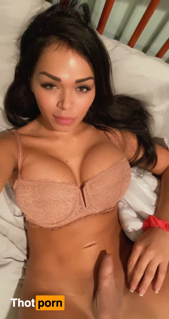 Alexa Castano 9907320