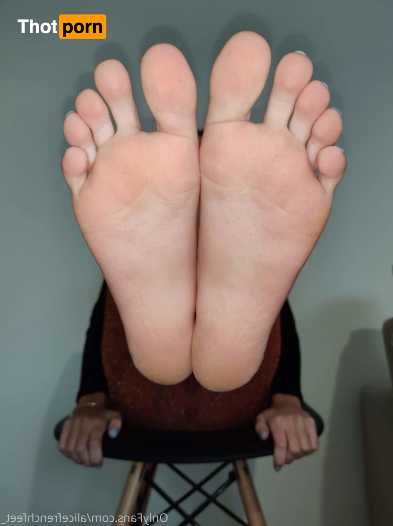 alicefrenchfeet 8829464