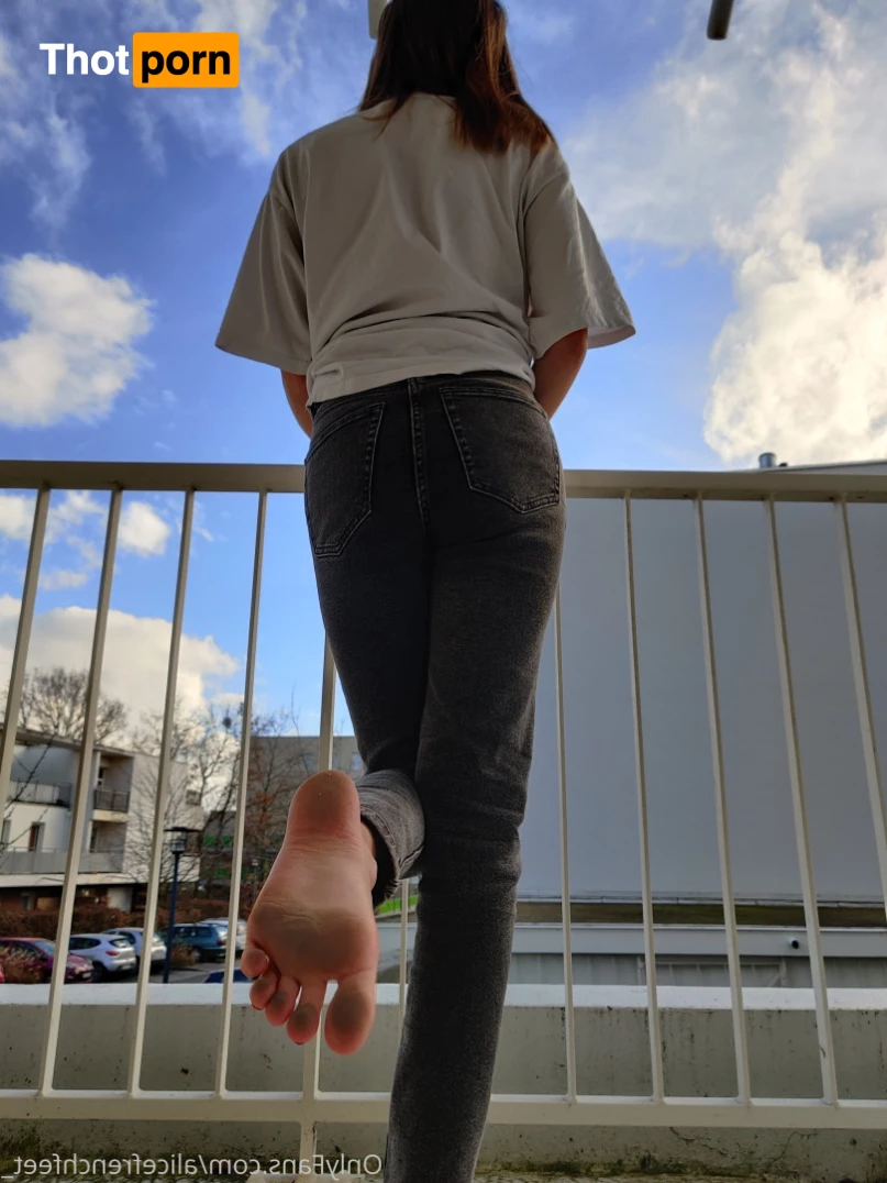 alicefrenchfeet 8829582
