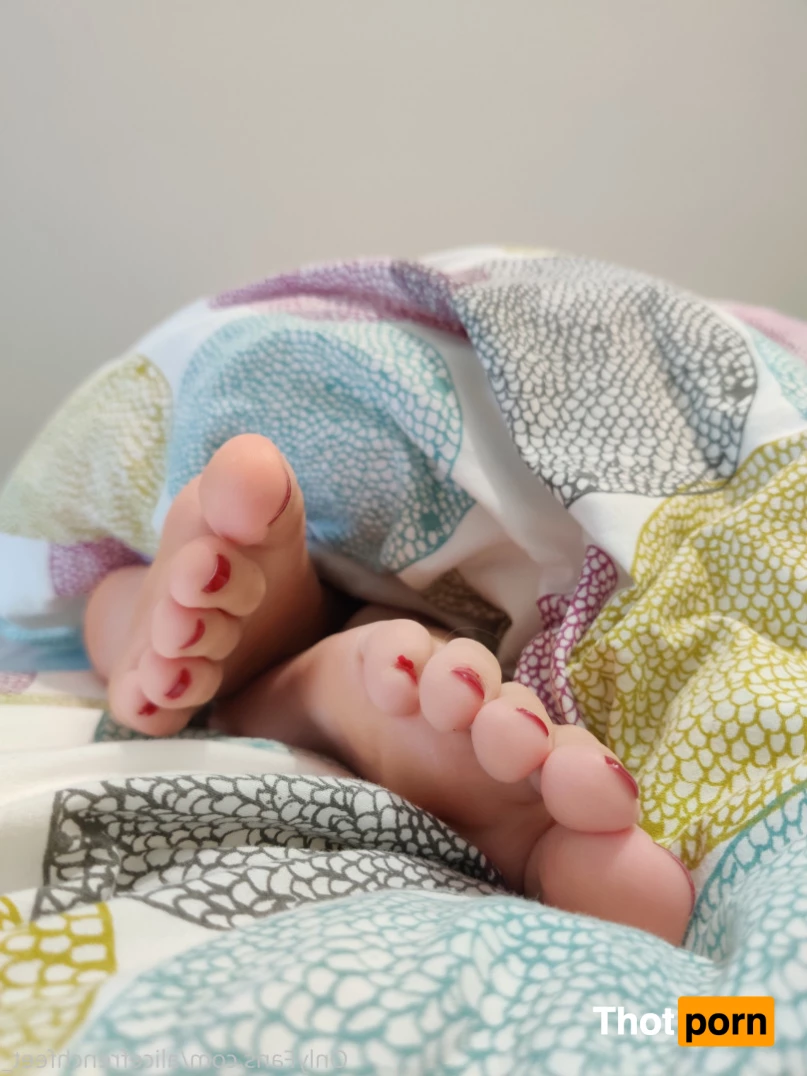 alicefrenchfeet 8829791