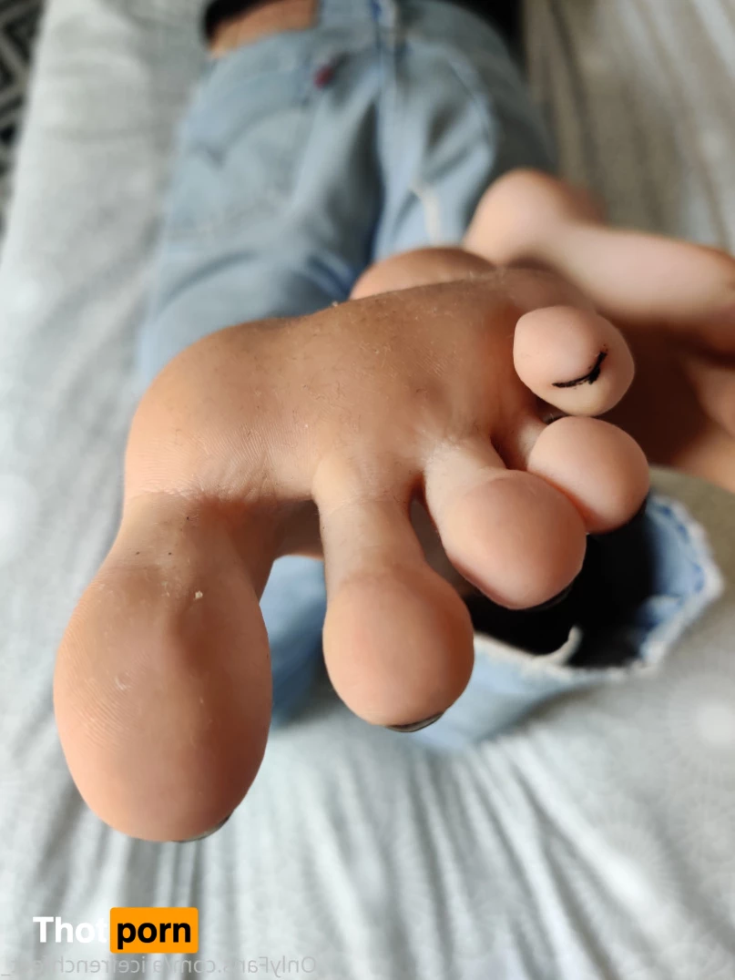 alicefrenchfeet 8829859