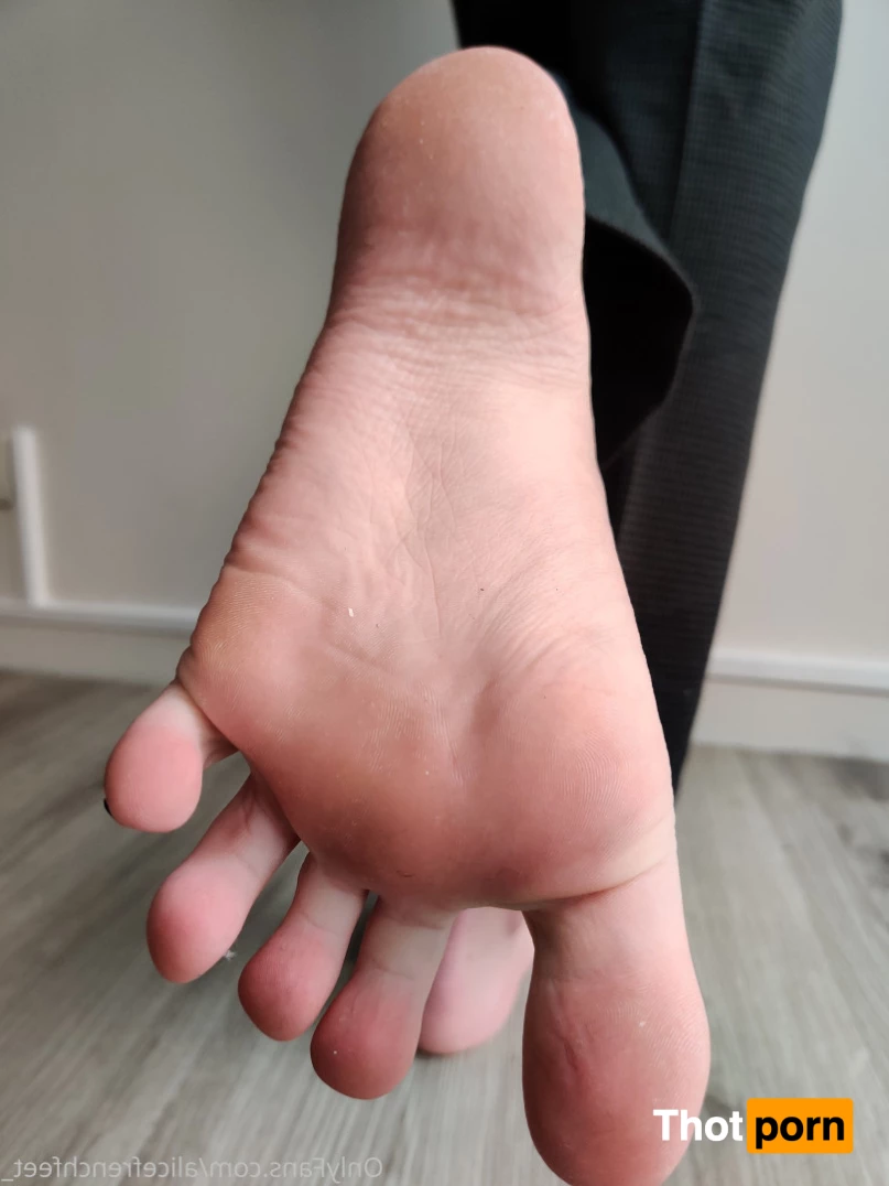 alicefrenchfeet 8829954