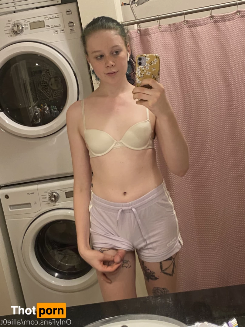 🌸 Allie 🌼 9233879