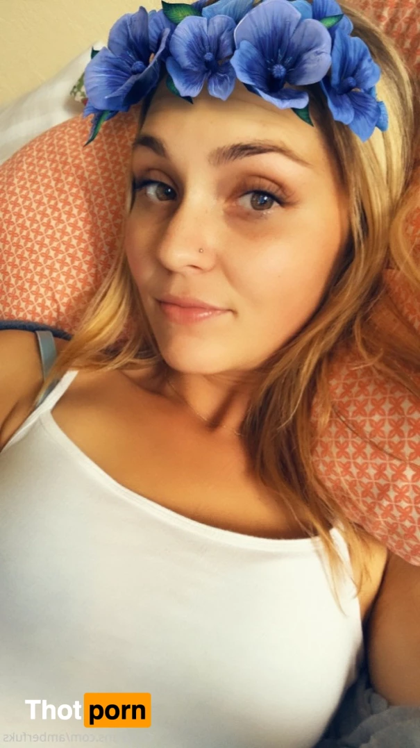 𝗕𝗥𝗨𝗡𝗘𝗧𝗧𝗘 𝗕𝗢𝗠𝗕𝗦𝗛𝗘𝗟𝗟 💣 9993667