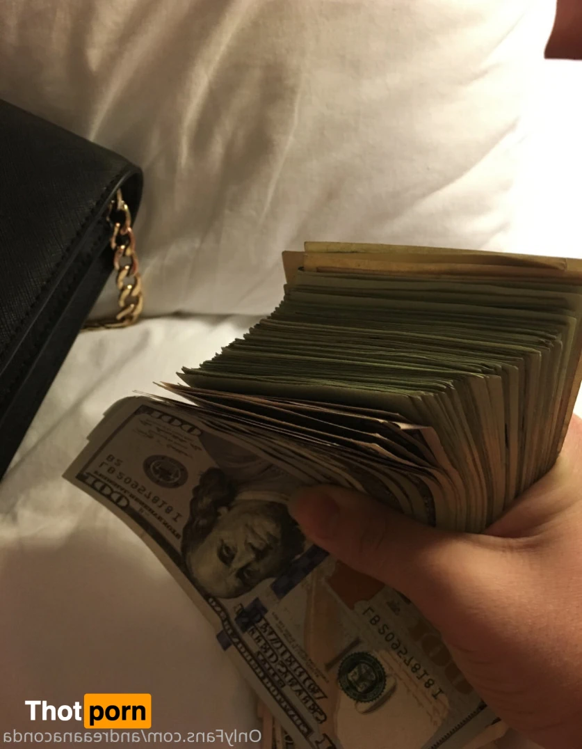 Andrea Anaconda 🐍💦 HEAVY SHOOTER 11959014