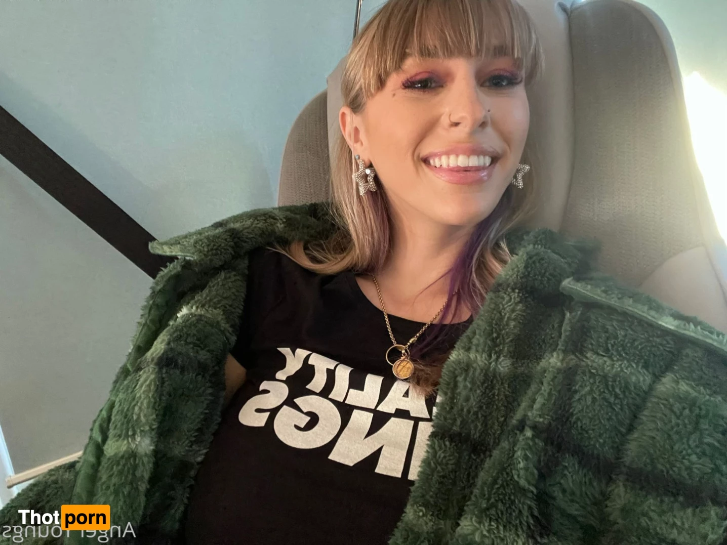 Angel Youngs❤️ 8794801