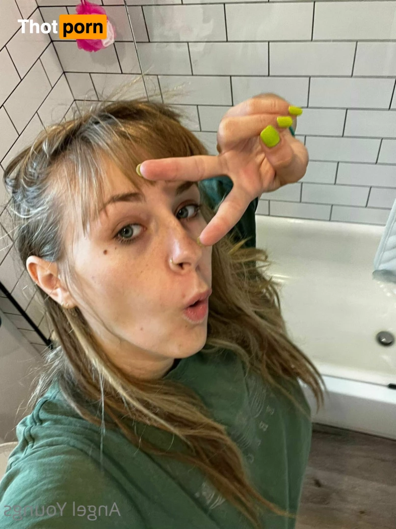 Angel Youngs❤️ 8795154