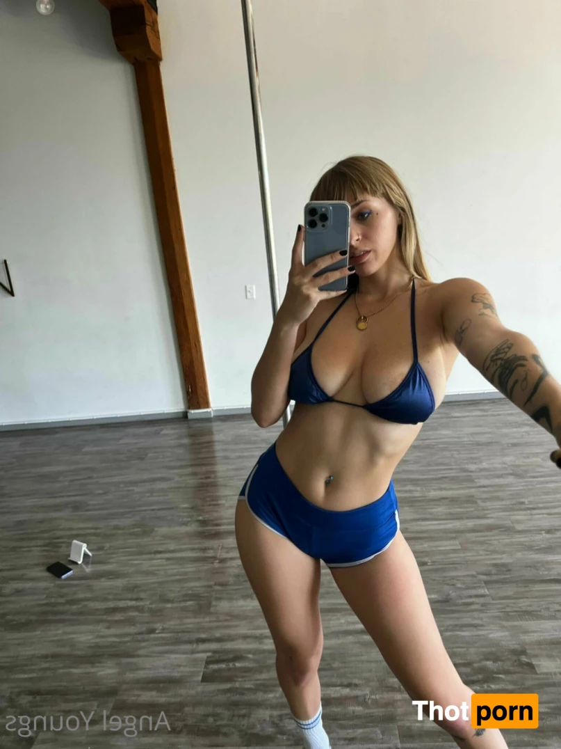 Angel Youngs❤️ 8795384