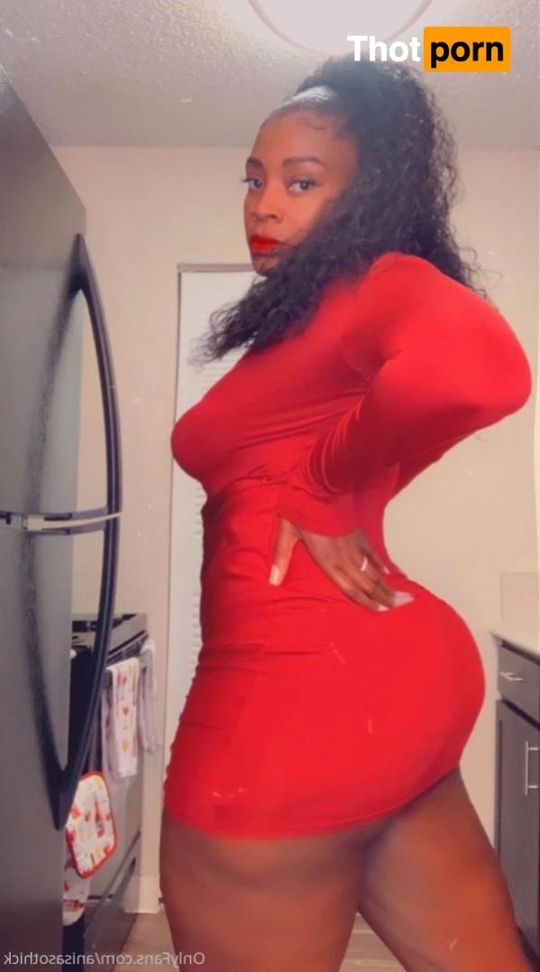 AnisaSoThick 8978028