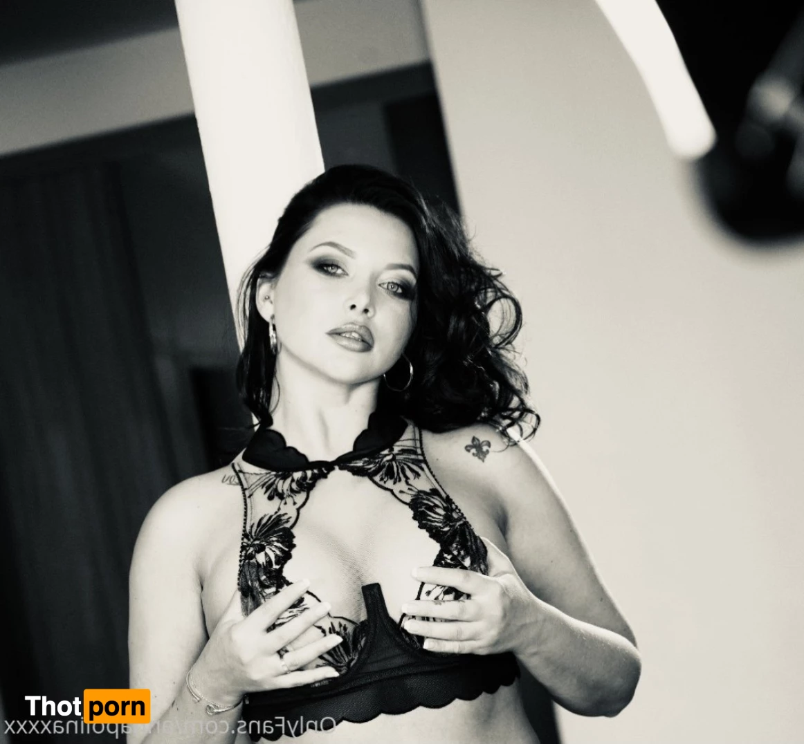 Annapolinaxxx 9083172