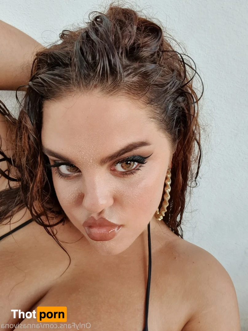 Anna  Sivona 👑 15628207