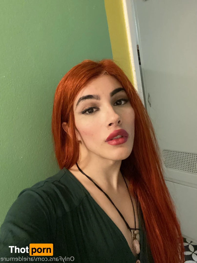 Ariel Demure 8936441