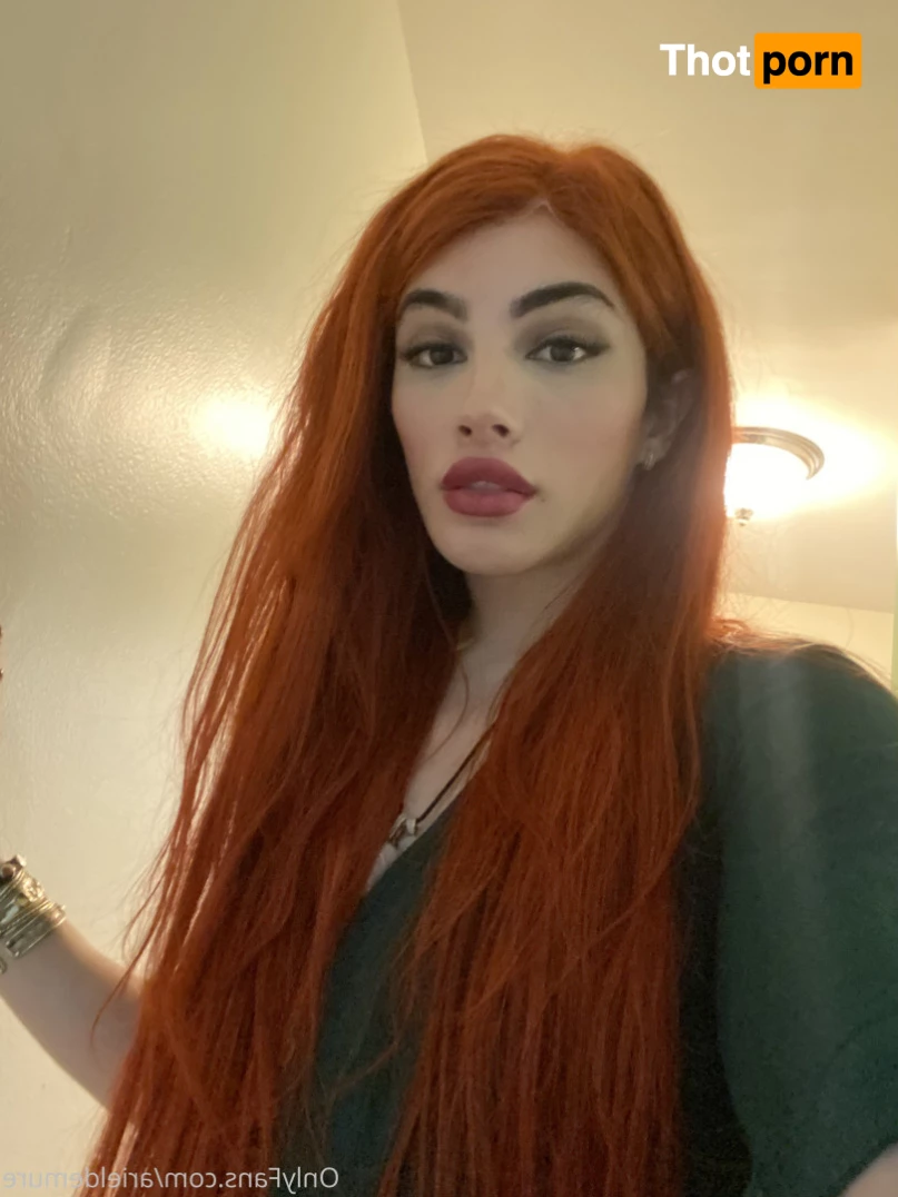 Ariel Demure 8936479