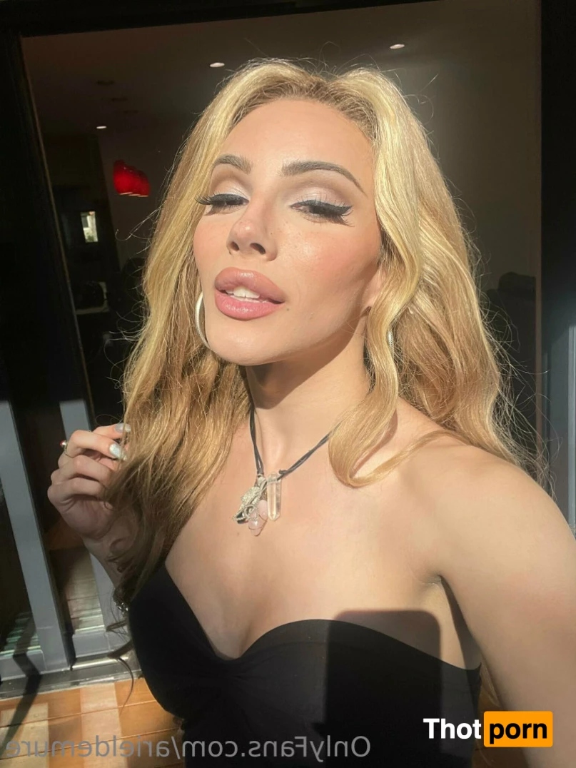 Ariel Demure 8936587