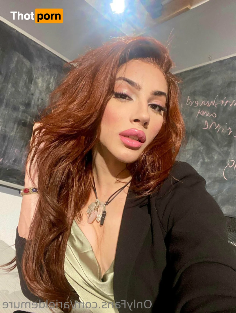 Ariel Demure 14548399