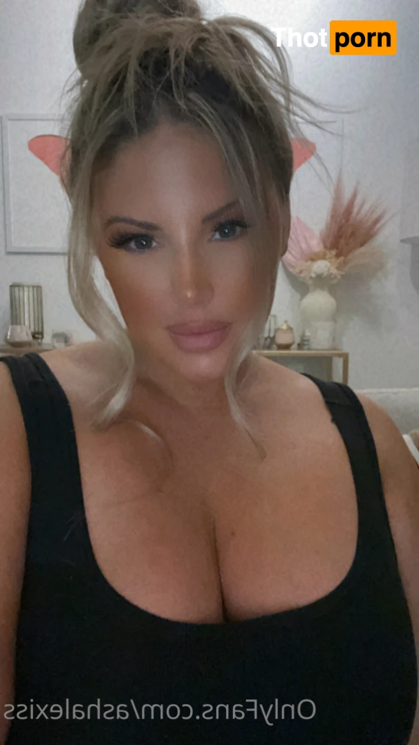 Ashley Alexiss 10902818