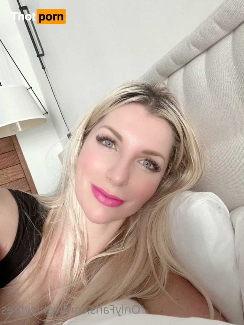 Ashley Fires 8967403