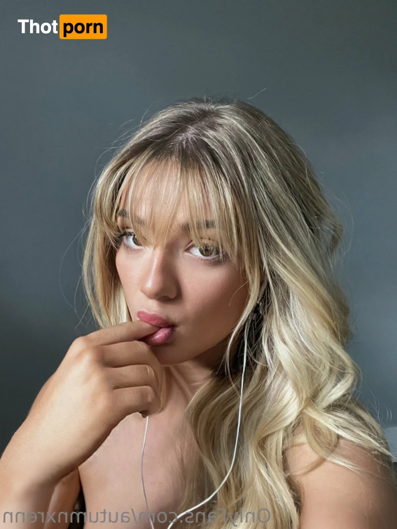 Autumn 🌺 14383586