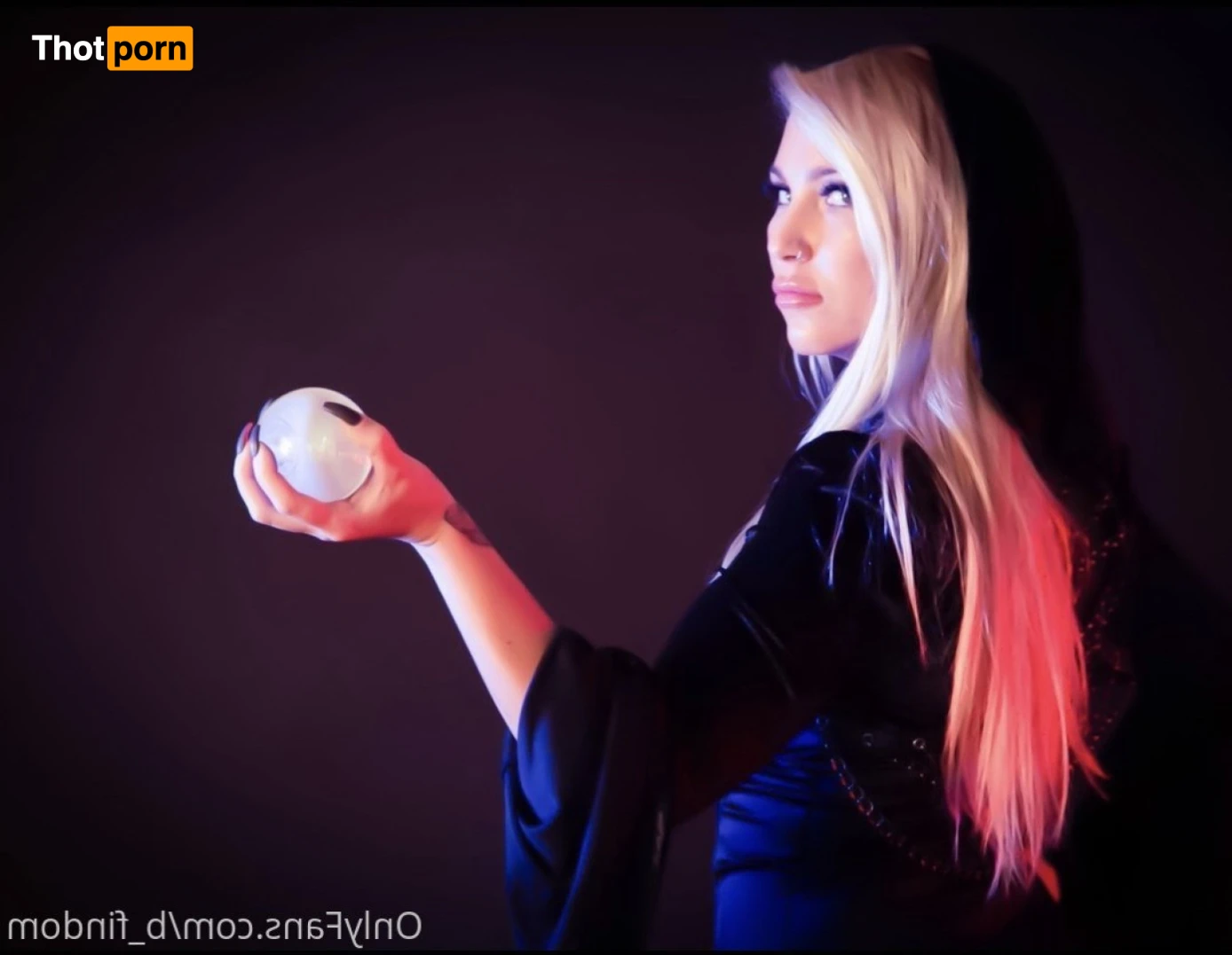 Sorceress Bebe 12237544