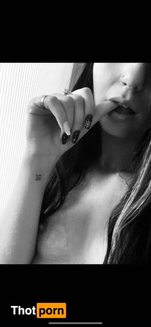 Baby Genesis 🌻 9705916