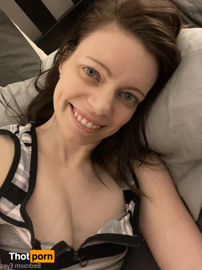 Bedroom Eyes 14573347