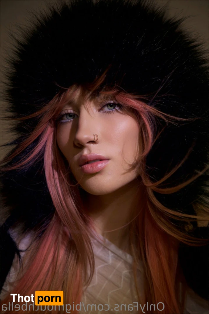 BIG MOUTH BELLA 13506103