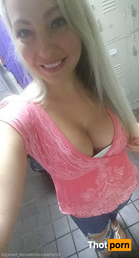 Amberly Trishelle 8695848