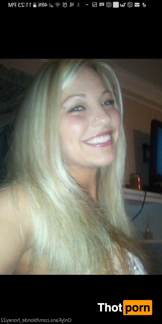 Amberly Trishelle 8695986