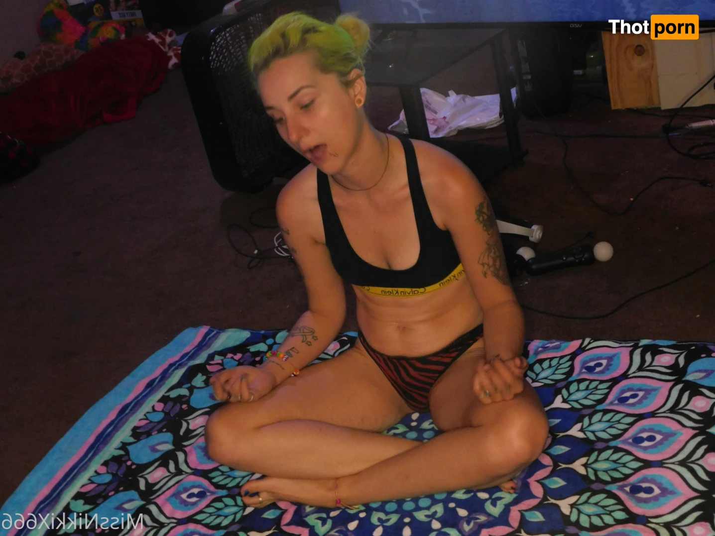 MissNikkiX666 14330665