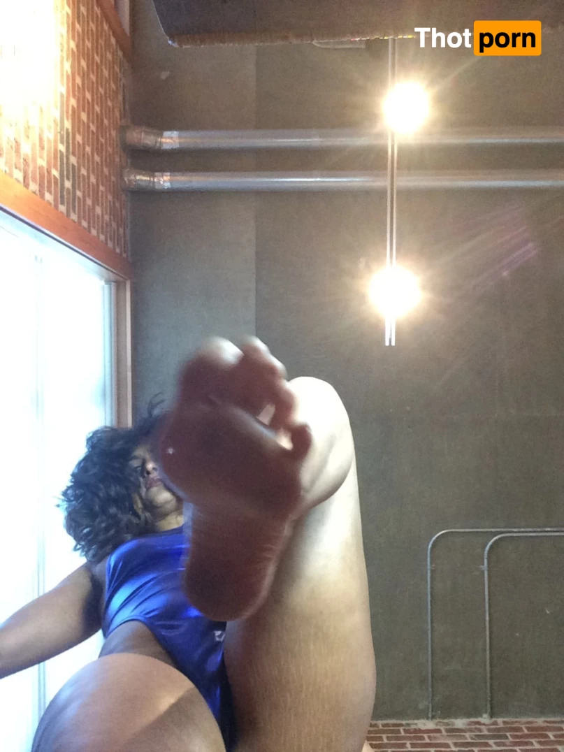 Bossy Ass Delilah 8691026