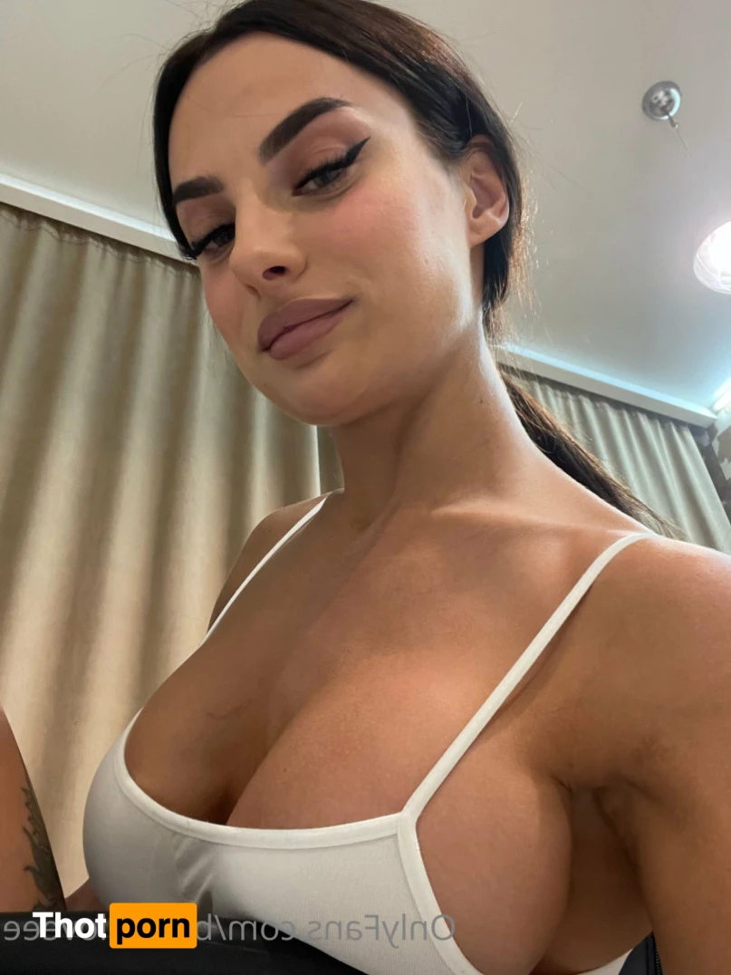 Brandiloveee 14313205